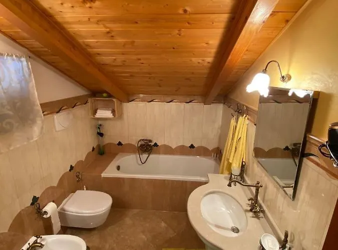 לינה וארוחת בוקר Lemons Coast