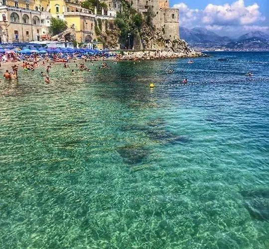 לינה וארוחת בוקר Lemons Coast 3*