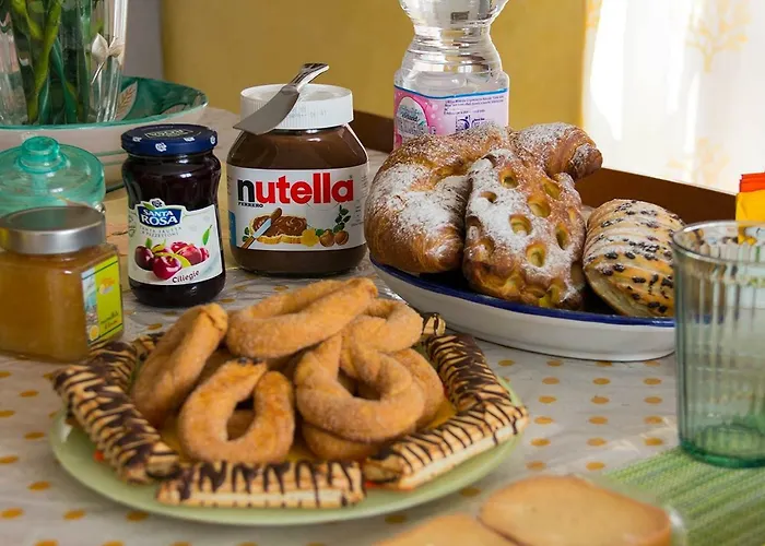 לינה וארוחת בוקר Lemons Coast צ'טארה