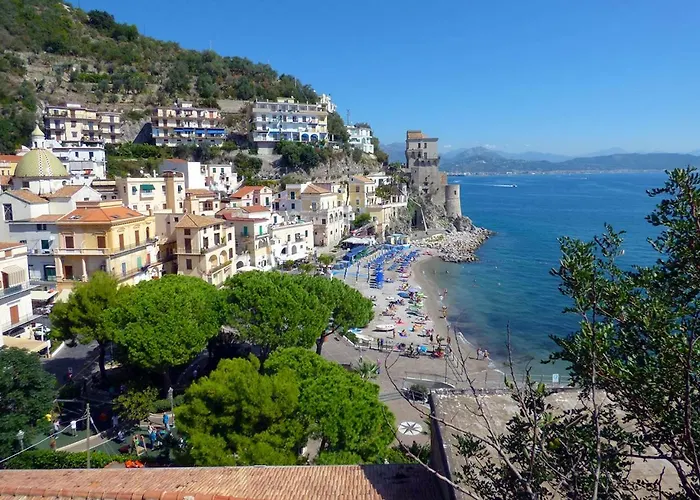 לינה וארוחת בוקר Lemons Coast 3*